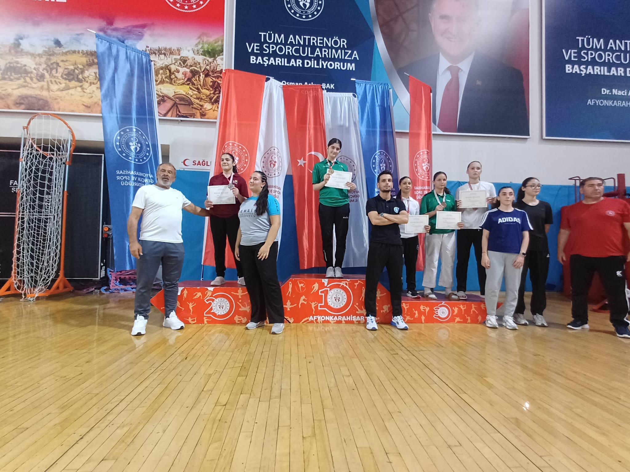 Kartepe Belediyesporlu Karatecilerden Büyük Gurur!