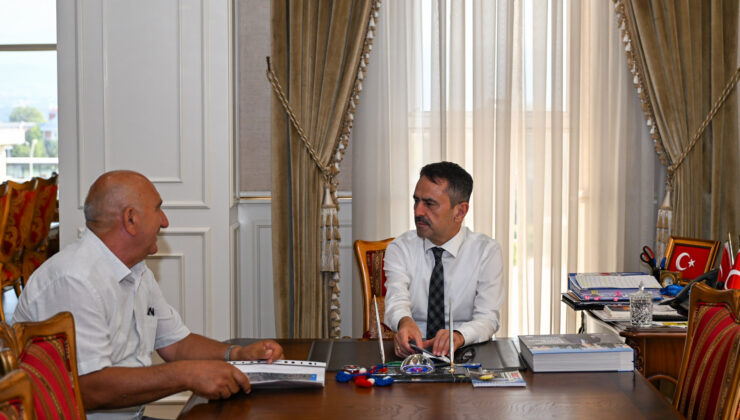 KANDIRA KURTYERİ MAHALLE MUHTARI İRFAN BAYRAK, VALİ İLHAMİ AKTAŞ’I ZİYARET ETTİ