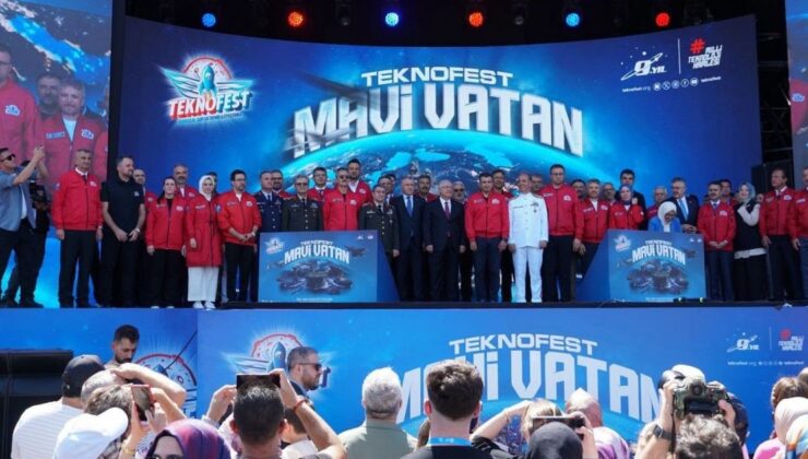 Bakan Yaşar Güler Gölcük’te Seslendi: TEKNOFEST Mavi Vatan Gençlerin Omuzunda Yükseliyor!