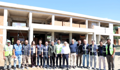 Büyükşehir Gölcük’te Sahadan Ayrılmıyor: Genel Sekreter Baraçlı Projeleri İnceledi