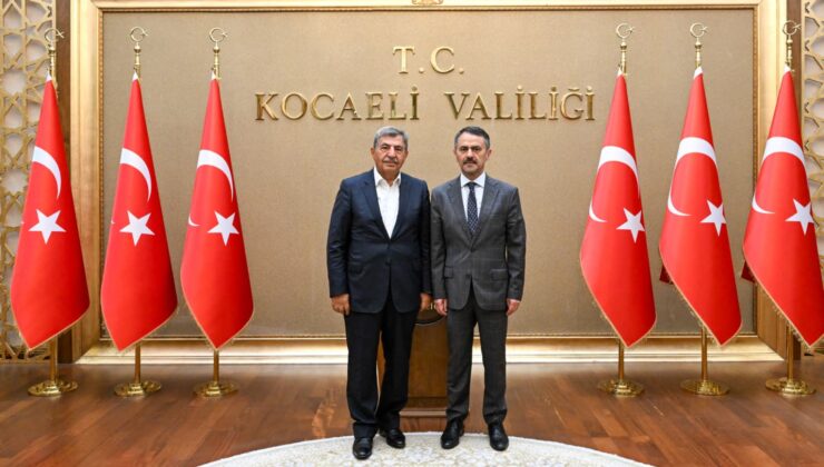Eski Bakan İdris Güllüce’den Vali İlhami Aktaş’a Ziyaret