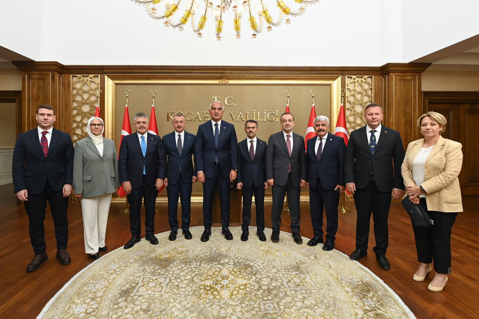 Kültür ve Turizm Bakanı Mehmet Nuri Ersoy Kocaeli Valiliği’ni Ziyaret Etti