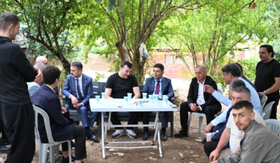 BAKAN YARDIMCISI BOYRAZ VE VALİ AKTAŞ’TAN KARTEPE’DE ACILI AİLEYE TAZİYE ZİYARETİ