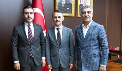 Gebze Ticaret Odası ve AK Parti Heyeti Vali İlhami Aktaş ile Bir Araya Geldi