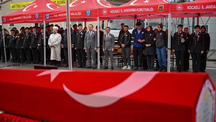 Kocaeli’de Acı Veda: Jandarma Astsubay Kıdemli Başçavuş İbrahim Ay Son Yolculuğuna Uğurlandı