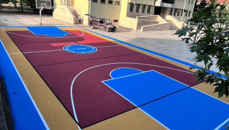 KOCAELİ’DE OKULLAR SPOR ALANLARINA KAVUŞUYOR: BÜYÜKŞEHİR’DEN “POTASIZ OKUL KALMASIN” HAMLESİ