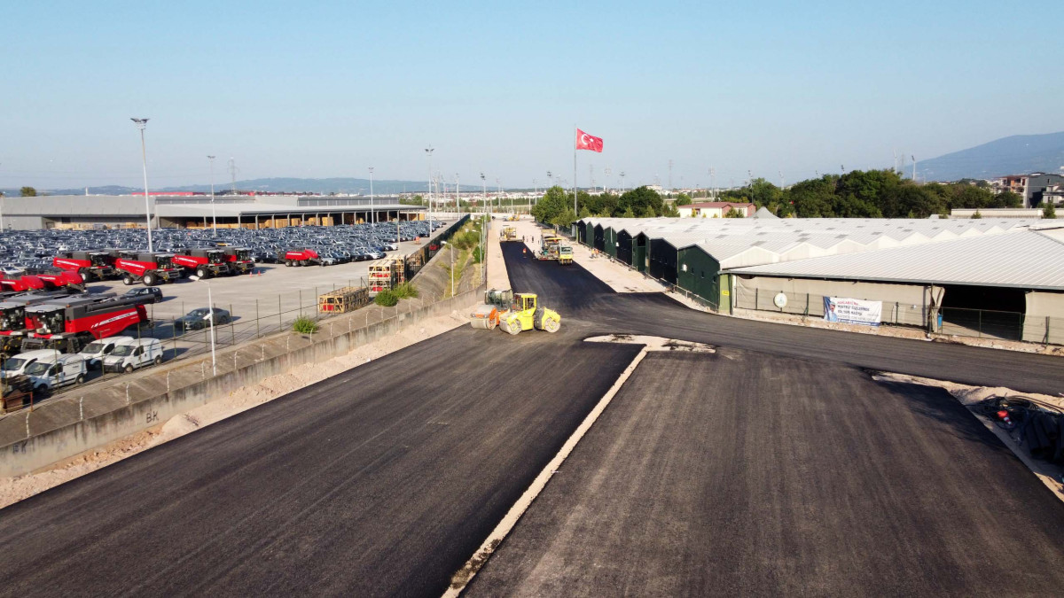 Kartepe Ulus Pazarı Yolunda Yenileme Hamlesi: Üstyapı ve Parklanma Düzenlemesi!