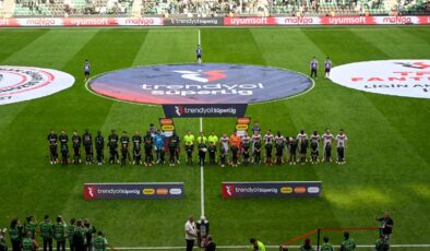 Vali Aktaş ve Milletvekili Hülagü, Kocaelispor’un Galibiyet Coşkusunu Gazilerimizle Paylaştı