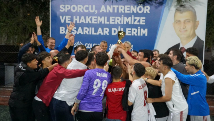 Gölcük Belediye Başkanlık Kupası’nda Şampiyon Ulaşlıspor