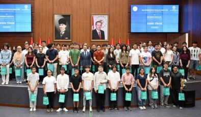 YKS ve LGS Şampiyonlarına Valilikte Büyük Ödül