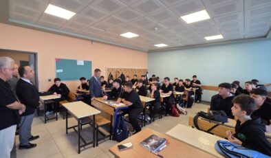 Vali Aktaş’tan Kocaeli’de Okul Ziyaretleri: “Yeni Eğitim Yılında Öğrenciler ve Öğretmenlerle Bir Araya Gelindi”