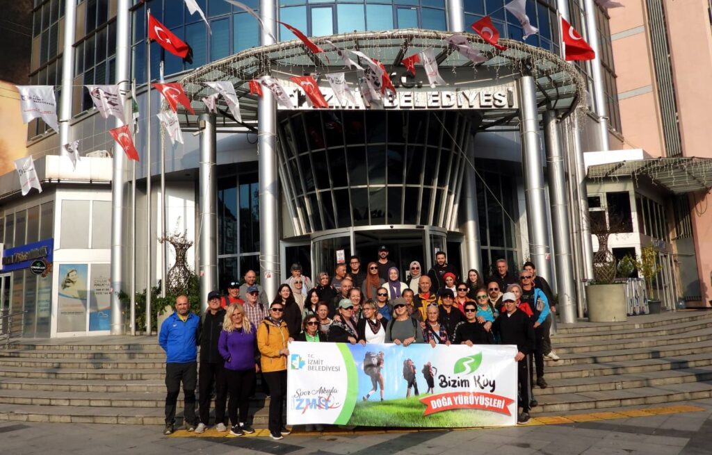İzmit Kent Ormanı’nda Bizimköy Doğa Yürüyüşü düzenlendi