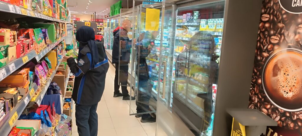 Dilovası’nda marketlerde son kullanma tarihi, hijyen ve fiyat denetimi yapıldı