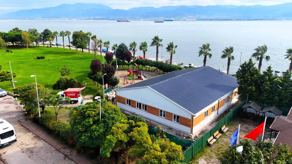 İzmit Plajyolu’ndaki emekli polis lokalinde çalışmalar yüzde 95 tamamlandı