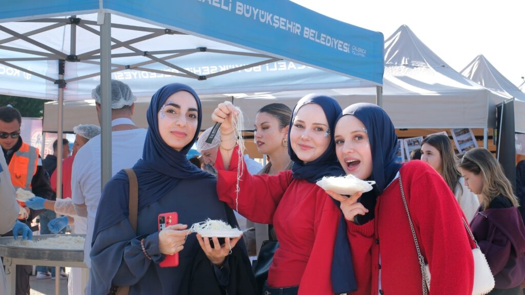 Kocaeli Üniversitesi Umuttepe Kampüsü’nde öğrencilere özel ‘Gelin Tanış Olalım’ etkinliği