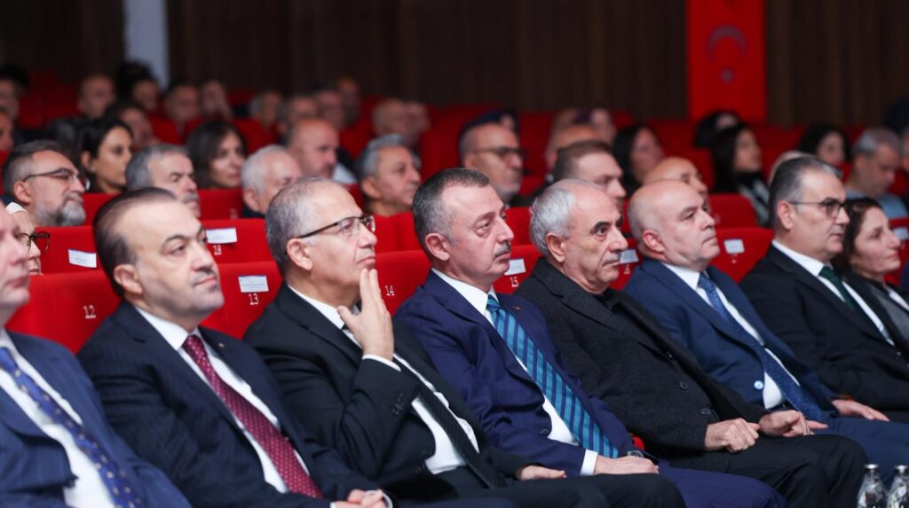 Kocaeli Kültür Şûrası’nda Büyükakın paydaşlara ortak çalışma çağrısı yaptı