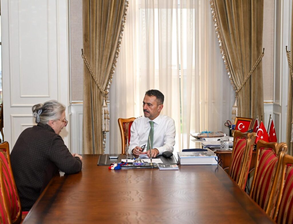 Vali Aktaş, sosyal medya ve CİMER üzerinden ulaşan vatandaşlarla görüştü