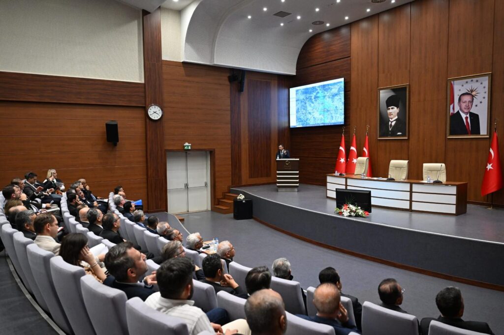 Kocaeli Valiliğinde İl Taşkın Koordinasyon Kurulu toplandı, kurumlar sunum yaptı