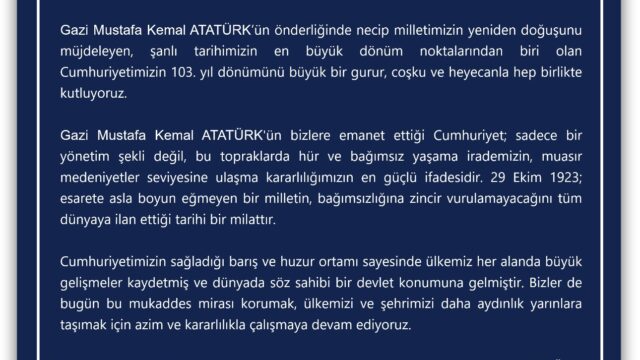 Lacivert zeminli, Kocaeli Valiliği logolu 29 Ekim Cumhuriyet Bayramı kutlama mesajı metni; altında Vali İlhami Aktaş yazıyor.